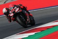 El poleman Bezzecchi lidera el Warm Up del GP de Austria