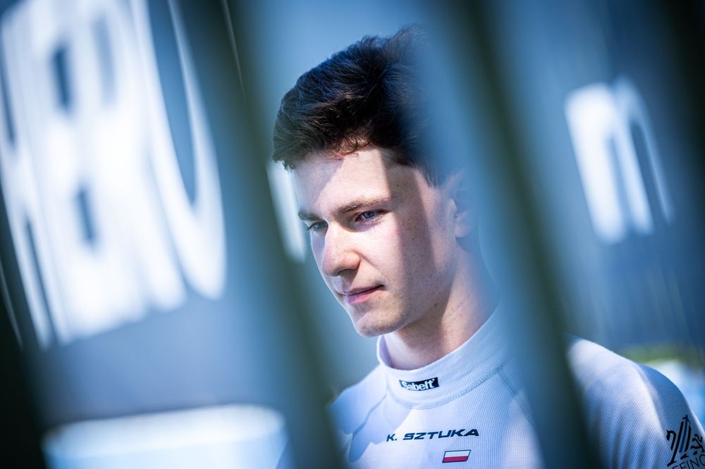 Kacper Sztuka, Campos Racing