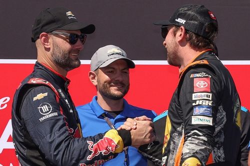 NASCAR Cup: Briscoe compara Gisbergen a Michael Jordan no auge