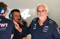 Briatore admite que el momento de Alpine es "preocupante" y "delicado"