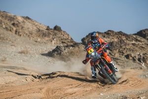 Sanders sentencia el Dakar para KTM con la fuerte caída de Schareina
