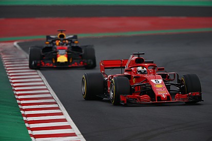 Vettel cree que el ritmo de carrera de los rivales de Ferrari es engañoso