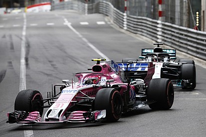 FIA, rakip takımların şikayetine rağmen Ocon'un Hamilton'a yol vermesine ceza vermeyecek