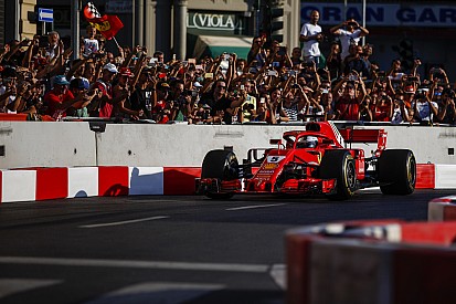 Hatalmas képgaléria a milánói F1-es eseményről: Ferrari, Räikkönen, Vettel... (FRISSÍTVE)