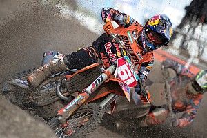 Prado vence en Assen y acaricia el título de MX2