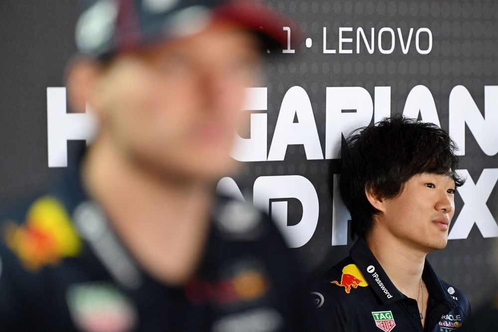 F1 レッドブル　角田裕毅　フェルスタッペン　カード　非売品 F1 日本GP 2025 レッドブル ドライバーシール フェルスタッペン