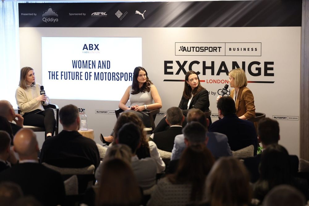 Susie Wolff en el Autosport Business Exchange: Londres