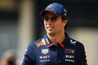 Horner: "Hay que ver más allá de este año lo que Checo Pérez hizo en Red Bull"