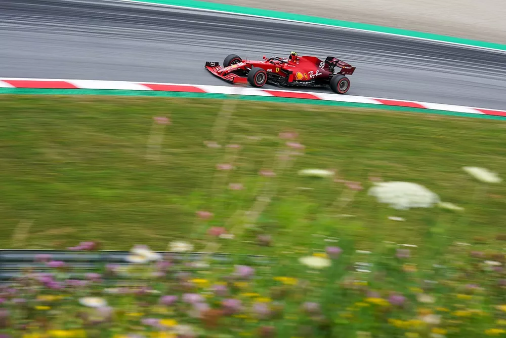Carlos Sainz Jr., Ferrari SF21
