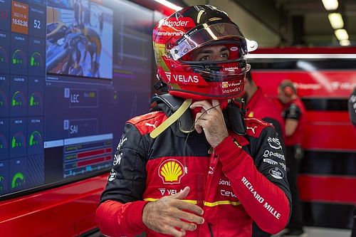 Videón az F1-es pilóták itatórendszere