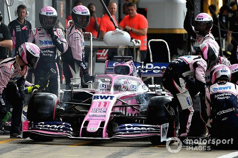Sergio Perez, Racing Point RP19, sale de los pits despu&eacute;s de un cambio de ala