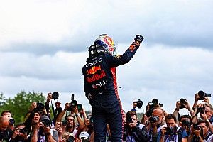 Andretti: Checo Pérez es un gran piloto, pero Verstappen es el número 1