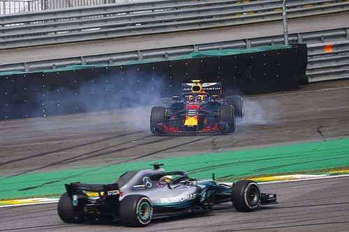 Hamilton dice que él hubiera actuado diferente con Ocon