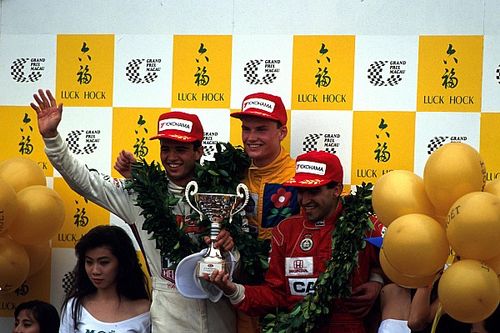 Cuando un espa&ntilde;ol lideraba la antesala de la F1, sobre un tal Barrichello