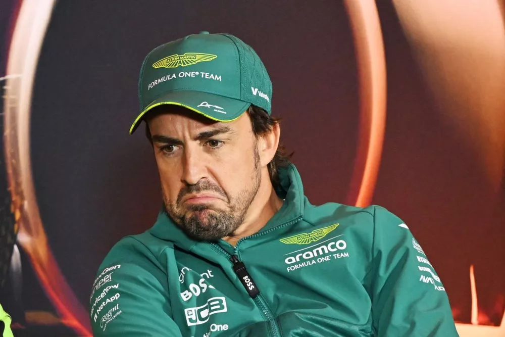 Guanyu Zhoy, Stake F1 Team Kick Sauber, Fernando Alonso, Aston Martin F1 Team 