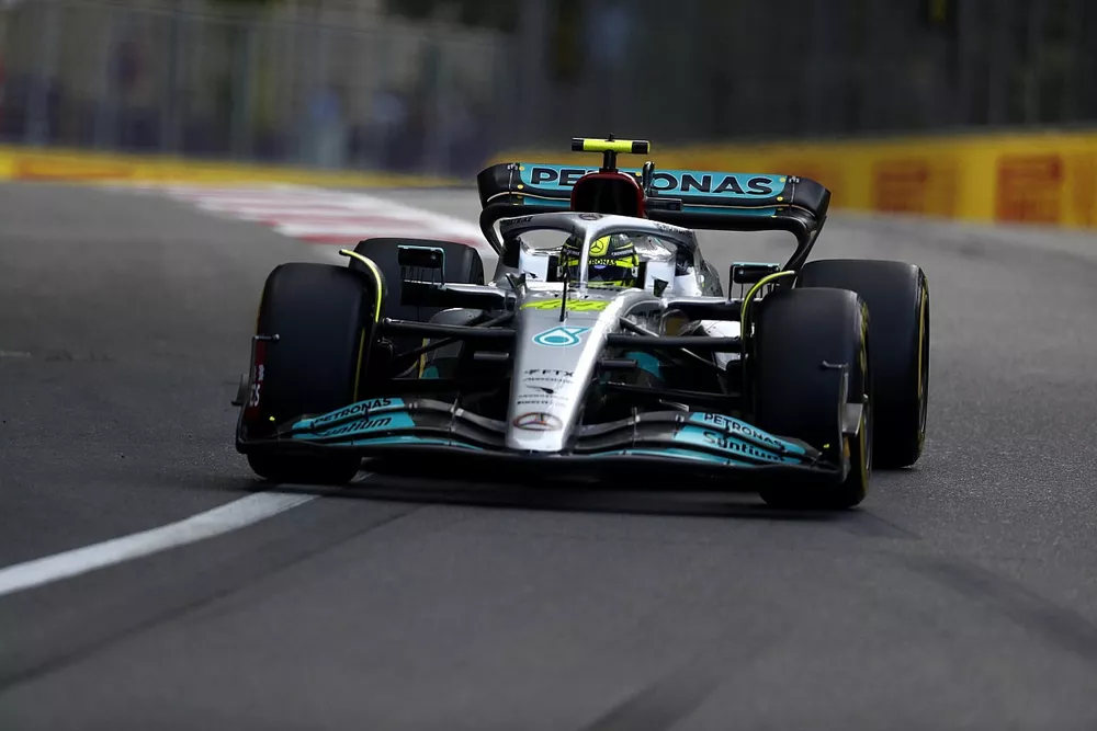 Lewis Hamilton, Mercedes W13