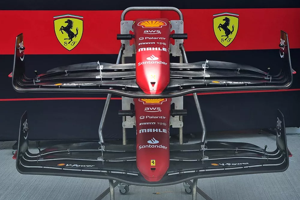 Ferrari F1-75, dettaglio dell'ala anteriore