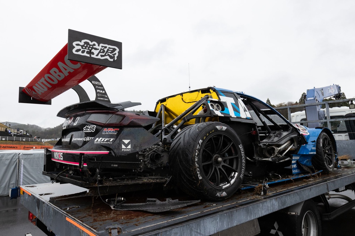 開幕戦での大ダメージから修復の16号車ARTA、モノコック交換