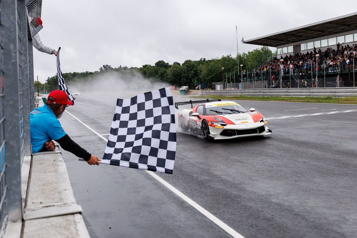 Ferrari Challenge | Brno, Gara 2: Prime vittorie di Scarpetta e Kirchmayr