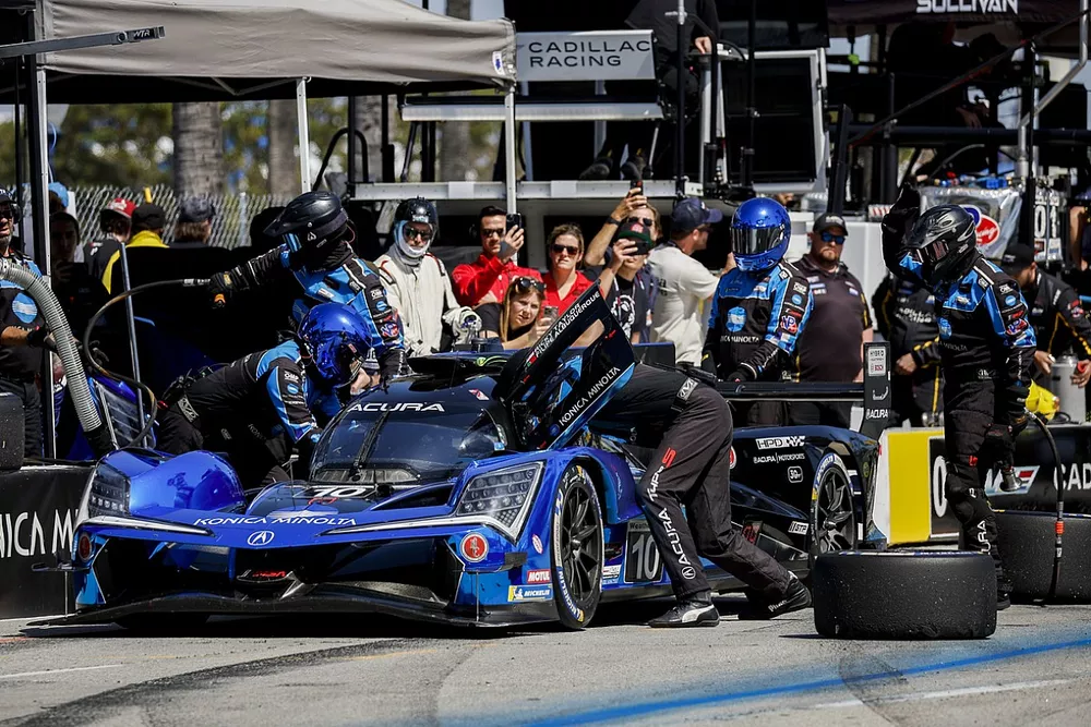 #10 Wayne Taylor Racing Acura ARX-06: Ricky Taylor, Filipe Albuquerque