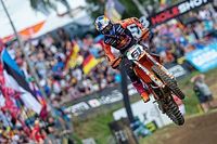 Prado tira de pundonor y suma puntos en el MXGP de Francia