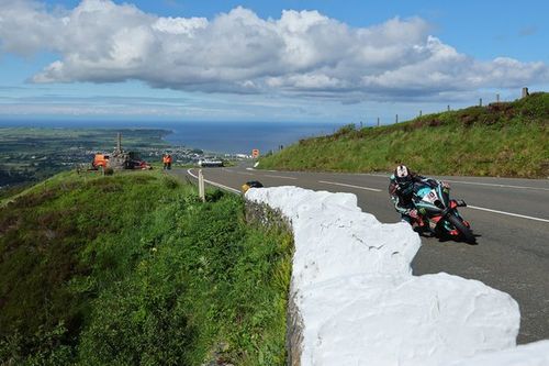 Brad Pitt, estará entre los productores de la docuserie del TT Isla de Man