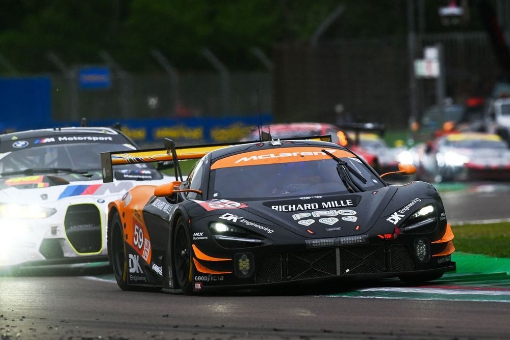 #59 United Autosports McLaren 720S LMGT3 Evo: James Cottingham, Nicolas Costa, Gregoire Saucy