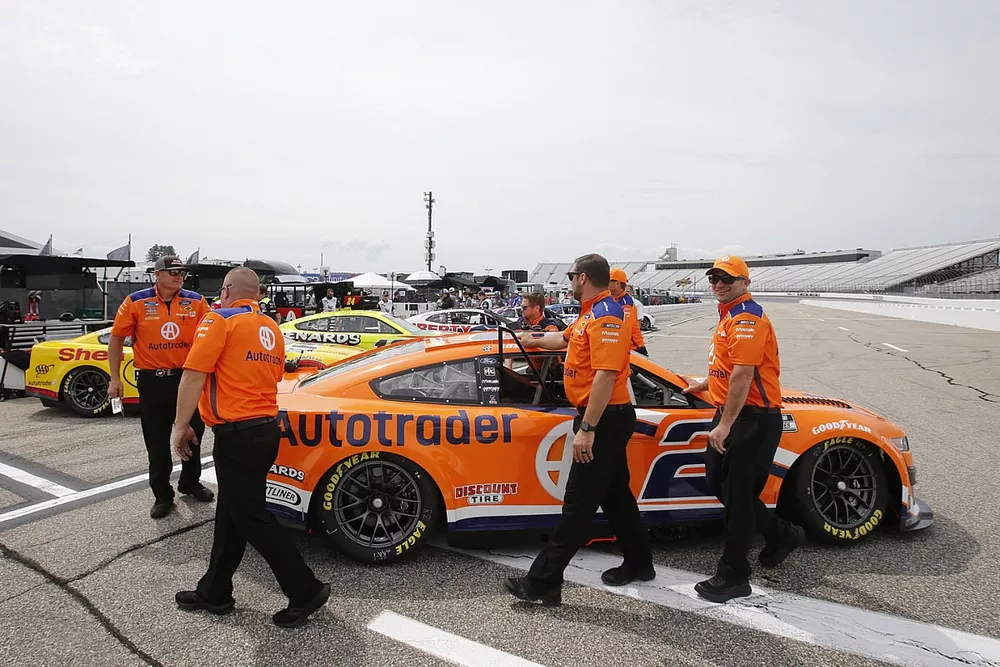Austin Cindric, Team Penske, Autotrader Ford Mustang