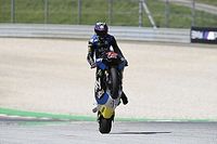 Moto2 - Estiria: Bezzecchi gana tras una sanci&oacute;n a Mart&iacute;n