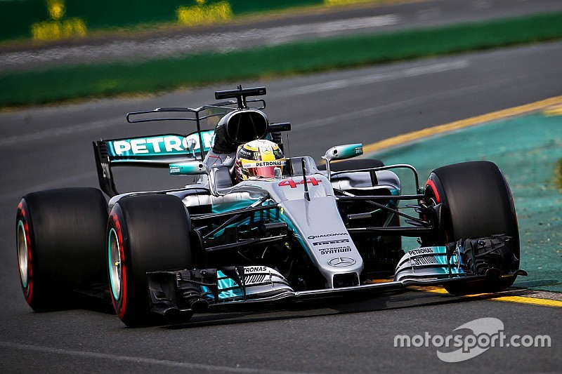 Melbourne, Libere 1: Hamilton in fuga, problemi per Vettel sesto