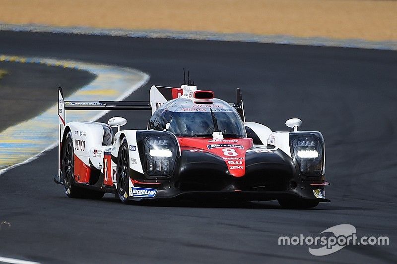 #8 Toyota Gazoo Racing Toyota TS050 Hybrid: Anthony Davidson, Sébastien Buemi, Kazuki Nakajima