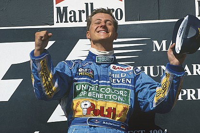 „Alonso és Schumacher nagyon hasonló volt, csak Michael jól bánt az emberekkel” – mondja Symonds.