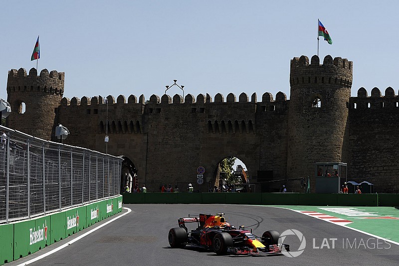 Baku, Libere 2: Verstappen davanti alla Mercedes prima di sbattere!