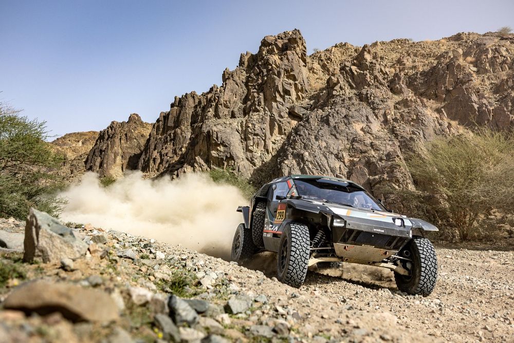 #299 The Dacia Sandriders Dacia: Nasser Al-Attiyah, Fabian Lurquin