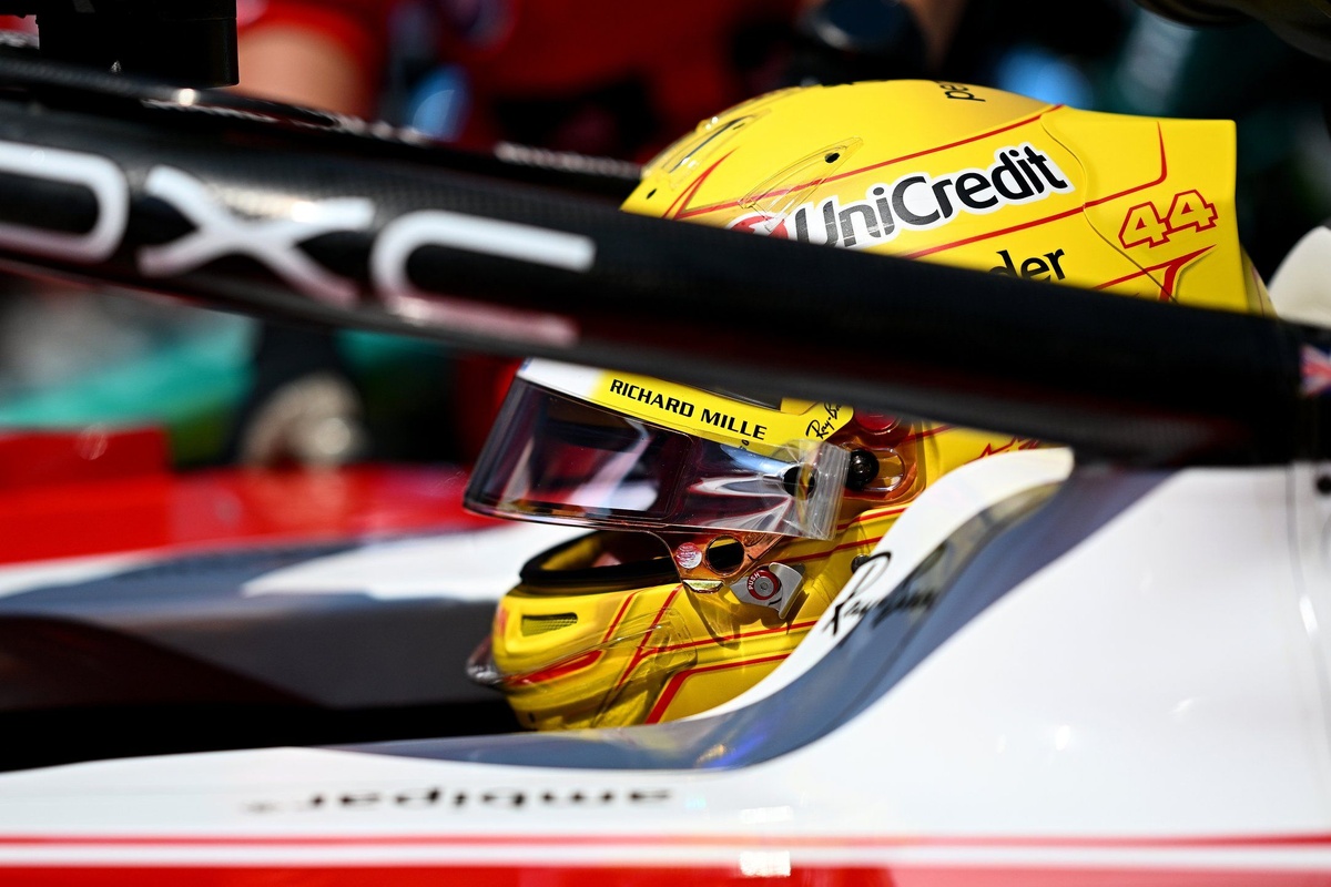 Hamilton: "No sé si podremos igualar el motor Mercedes en 2026; la diferencia es muy grande"