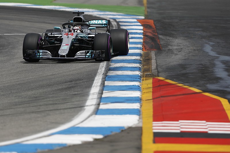 Hamilton cree que el sistema hidráulico falló
