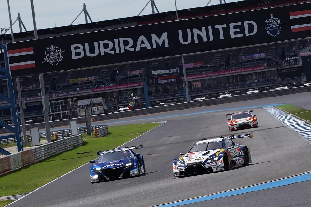 #37 Team Tom's Lexus LC500: Ryo Hirakawa, Nick Cassidy