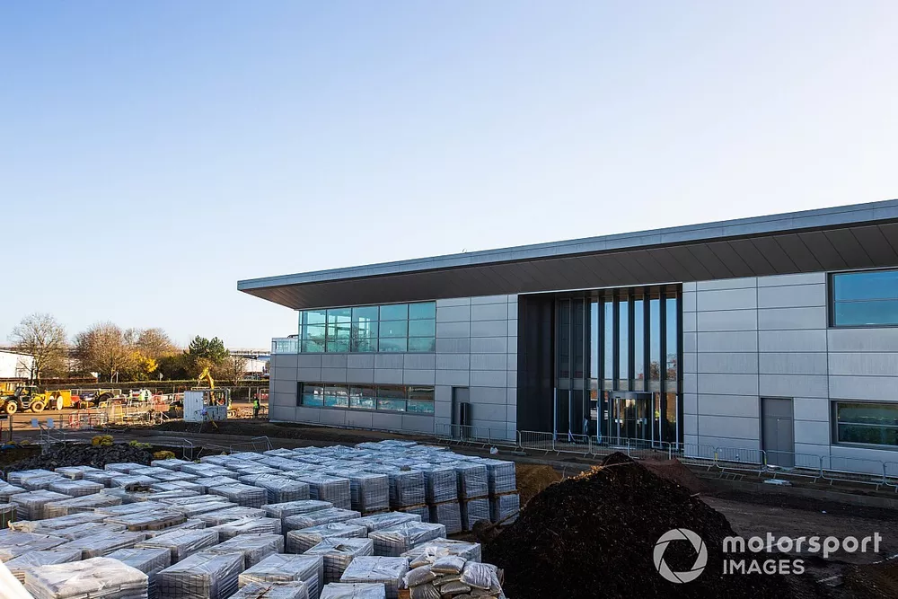 Visita a la f&aacute;brica de Aston Martin en Silverstone