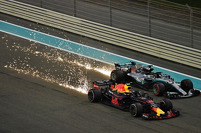 Verstappen: Hamilton gibi paraşütle atlayamam çünkü çok riskli