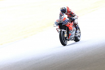 Dovizioso, con el mejor tiempo, dispuesto a posponer el alirón de Márquez