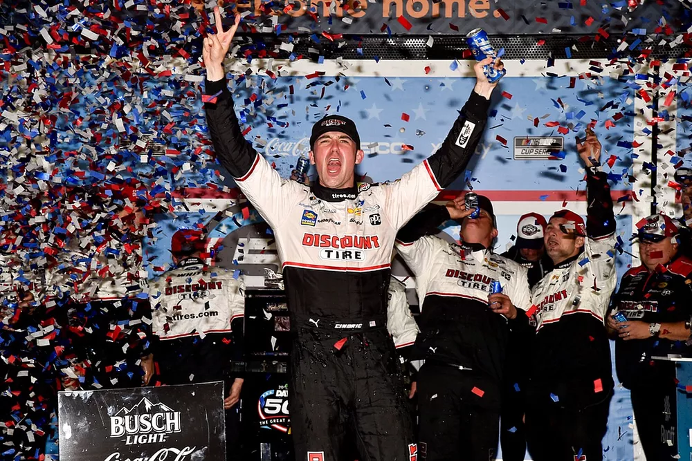 Race winner Austin Cindric, Team Penske, Ford Mustang