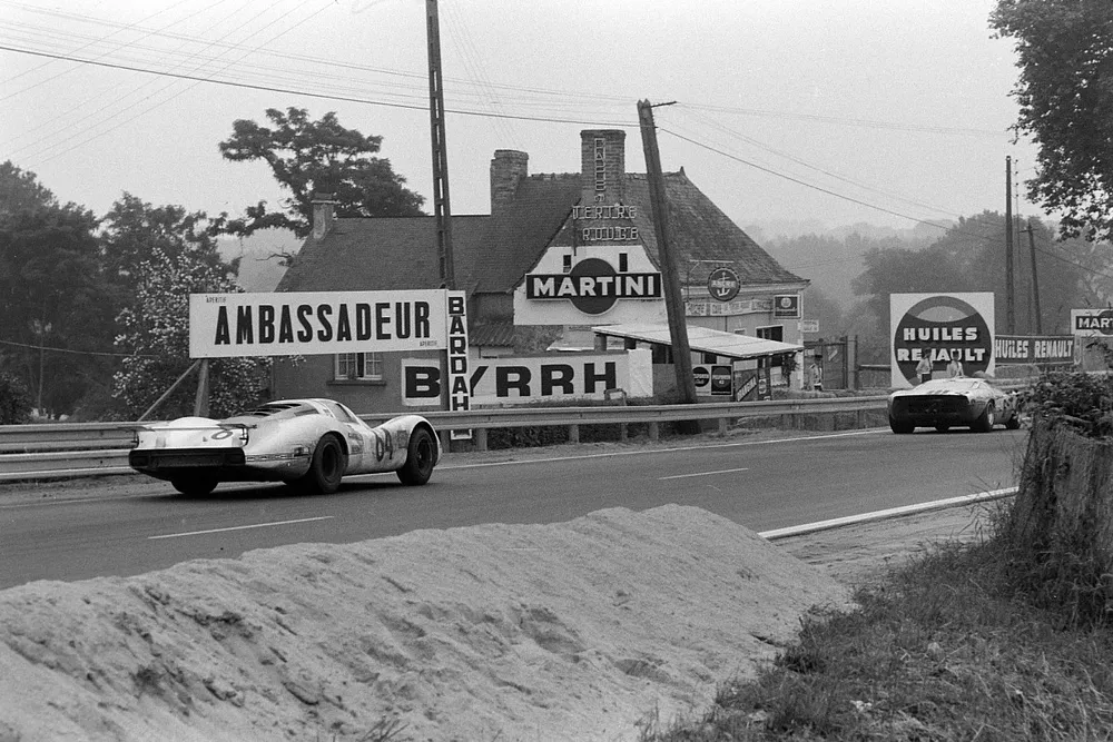 Hermann chases Ickx Le Mans 1969