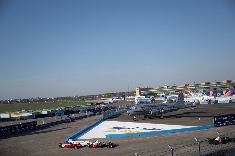 Antonio Felix da Costa, Porsche, Porsche 99X Electric Gen3 
Sacha Fenestraz, Nissan Formula E Team, Nissan e-4ORCE 04