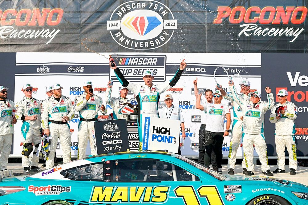 Race winner Denny Hamlin, Joe Gibbs Racing, Toyota Camry