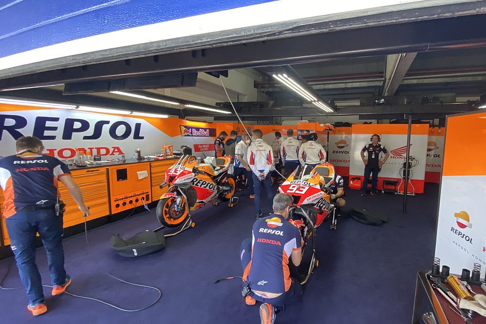Marc M&aacute;rquez, Repsol Honda, prueba diferentes motos en el test de Jerez