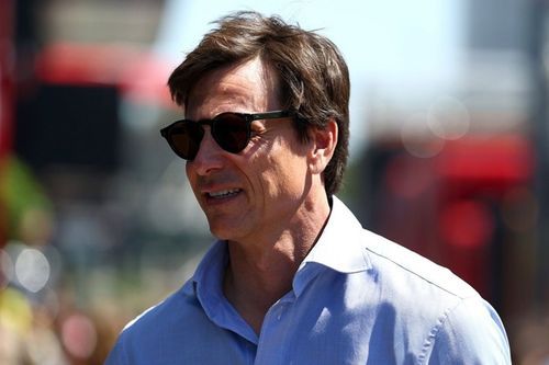 F1: "Eu tinha que conversar com Verstappen", diz Wolff sobre indefini&ccedil;&atilde;o do futuro de Russell na Mercedes