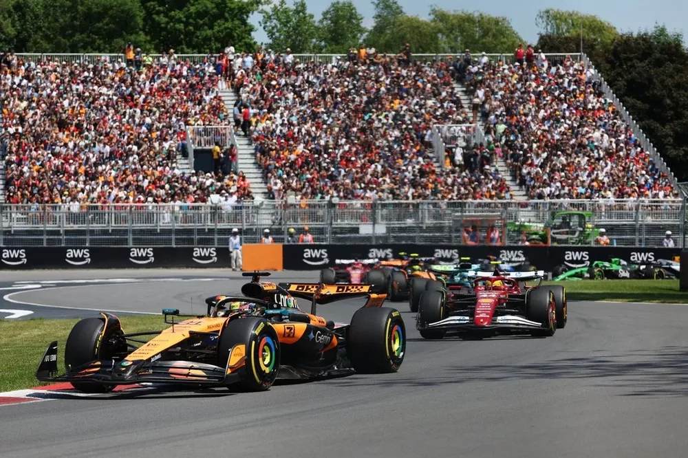 Lewis Hamilton, Ferrari, Oscar Piastri, McLaren, Fernando Alonso, Aston Martin Racing