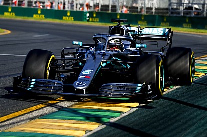 Australian GP: Hamilton beats Vettel to top FP3