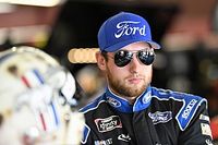 Chase Briscoe se repone a una penalidad y gana  en Iowa 