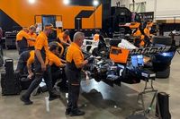 Rossi no correrá en Toronto al romperse el pulgar en la sesión del viernes